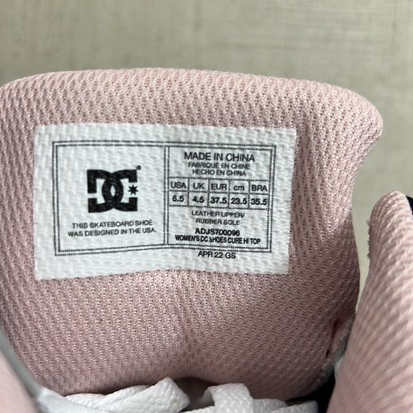 WOMEN’S DC CURE HI TOP SIZE 6.5 - Picture 8 of 10